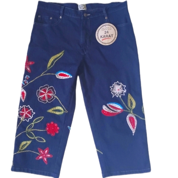 24 Karat Denim - 24 KARAT Floral Print Jean Capri - 14